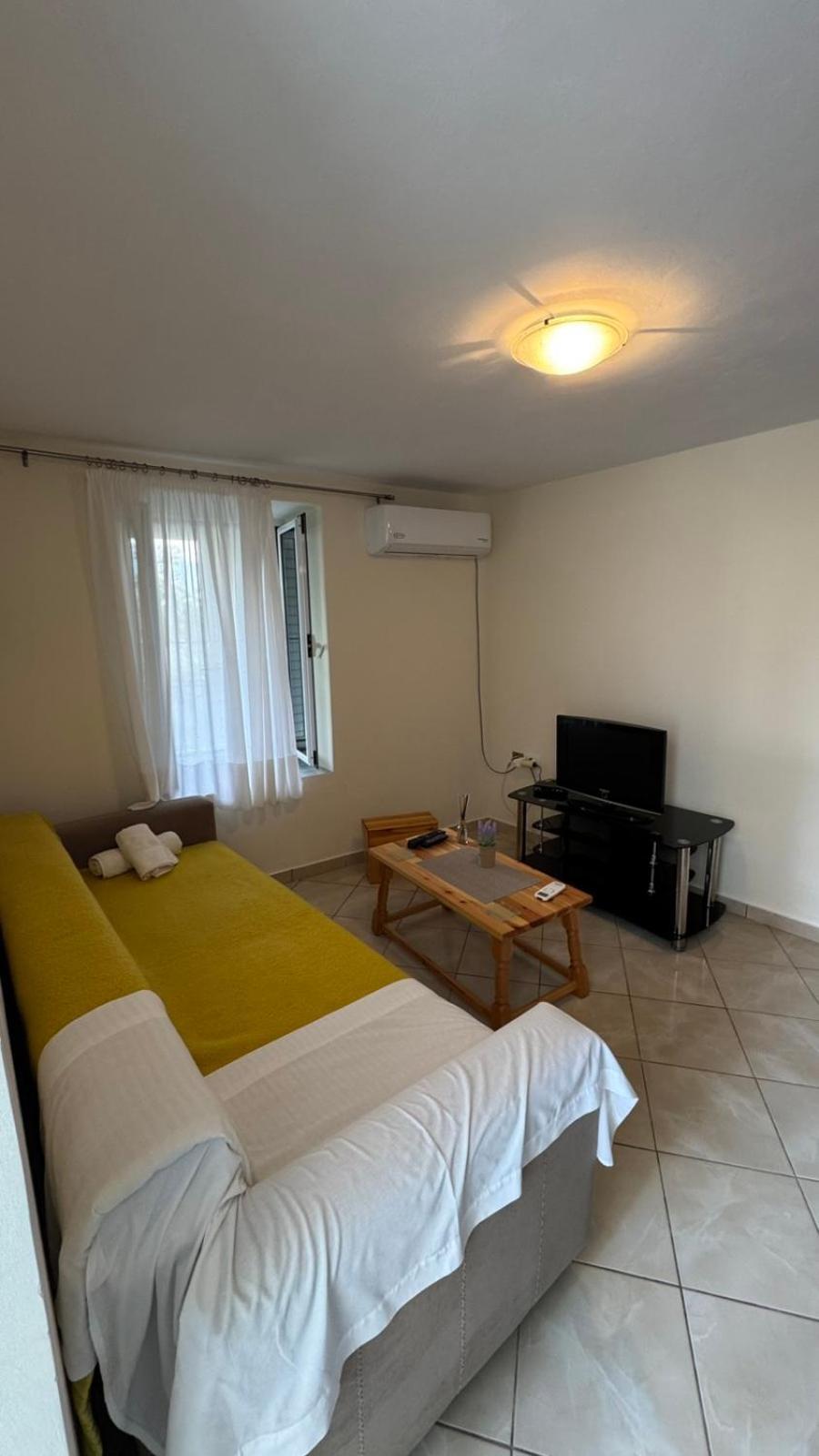 Lucas apartments Himarë Habitación foto